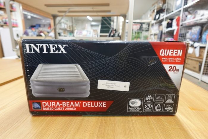 Intex 20" Dura-Beam Deluxe Queen Air Mattress with Built-In Pump - Image 4