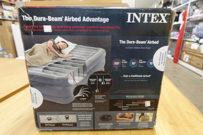 Intex 20" Dura-Beam Deluxe Queen Air Mattress with Built-In Pump - Image 3
