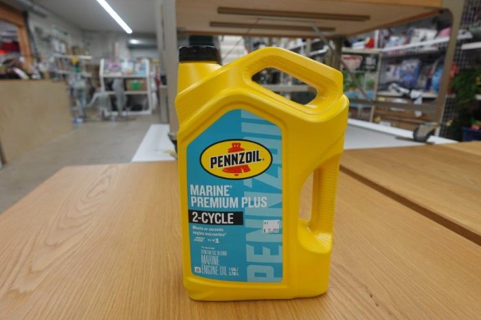 Pennzoil Marine Premium Plus 2-Cycle Synthetic Blend Engine Oil 1 Gallon - Image 5