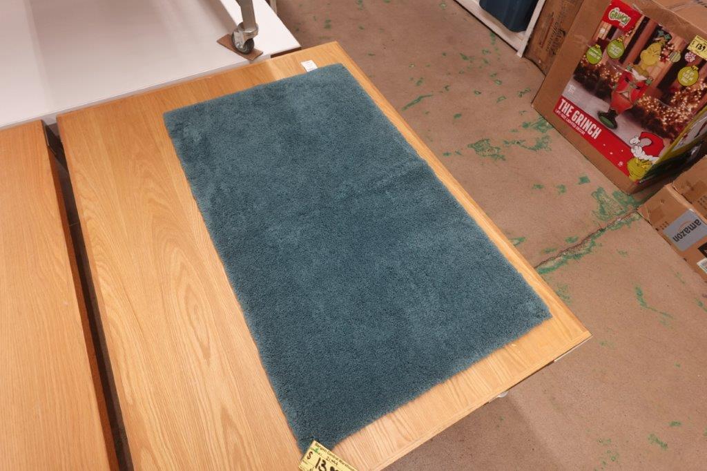Better Homes & Gardens Ultra Soft Polyester Bath Rug 23 x 39 - Nimbus Blue - Image 3