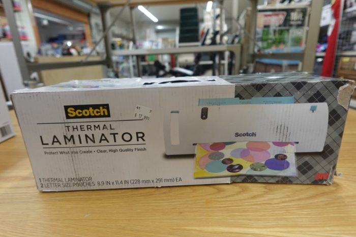 Scotch Craft Thermal Laminator (9" width) with 2 Letter‑Size Pouches - Image 5