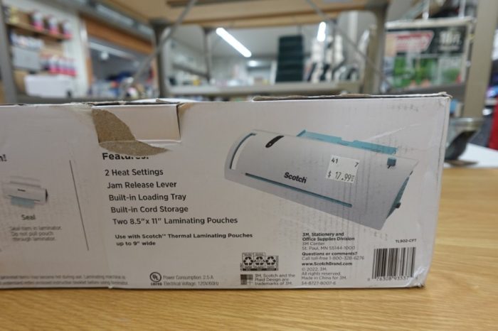 Scotch Craft Thermal Laminator (9" width) with 2 Letter‑Size Pouches - Image 3