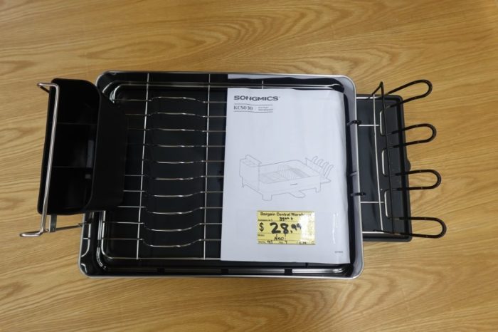 SONGMICS Stainless Steel Dish Drying Rack with 360° Rotatable Spout - Image 4