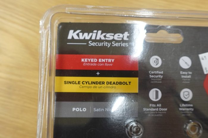 Kwikset Single Cylinder Deadbolt Featuring SmartKey Security - Image 4