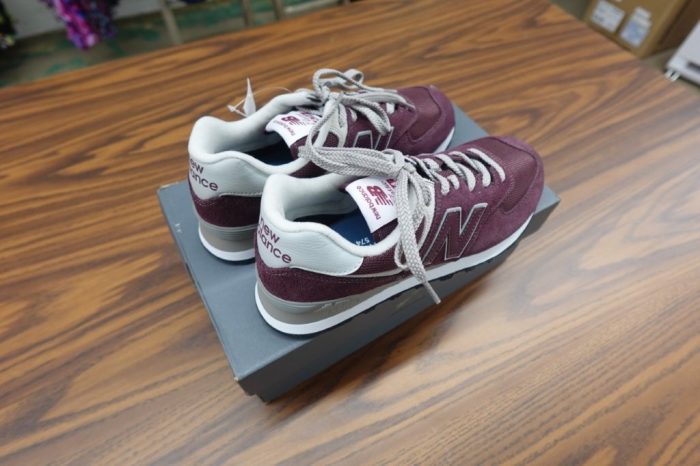 New Balance Women’s Size 9 574 Core Classic Sneakers - Image 4