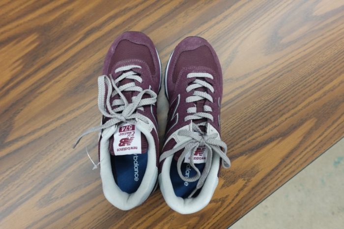 New Balance Women’s Size 9 574 Core Classic Sneakers - Image 3