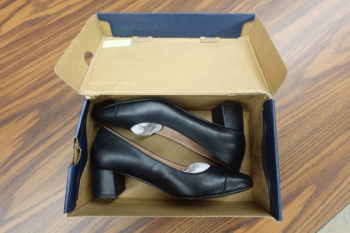 Cole Haan Women’s Size 7.5 Anica Block Heel Sandal - Image 2