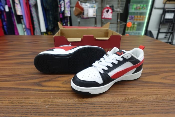 PUMA Kids’ Size 5 Rebound Layup Lace-Up Sneakers - Image 4