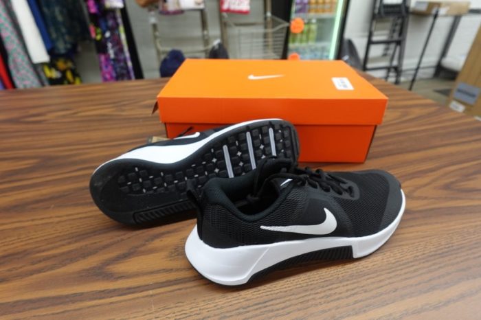Nike Men’s Size 7 MC Trainer 3 Workout Shoes - Image 4