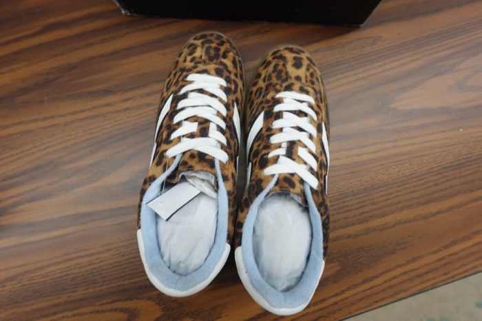 Madden Girl Giia Women's Size 8.5 Lace-Up Low-Top Sneaker - Image 5