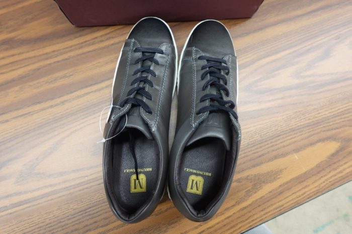 Bruno Magli Diego Leather Low-Top Sneaker Men's Size 12 - Image 2
