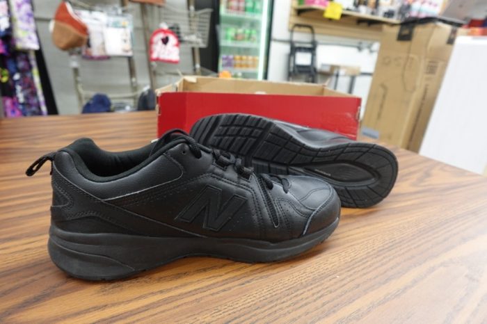 New Balance Men's Size 11.5 608v5 Casual Comfort Trainer - Image 4