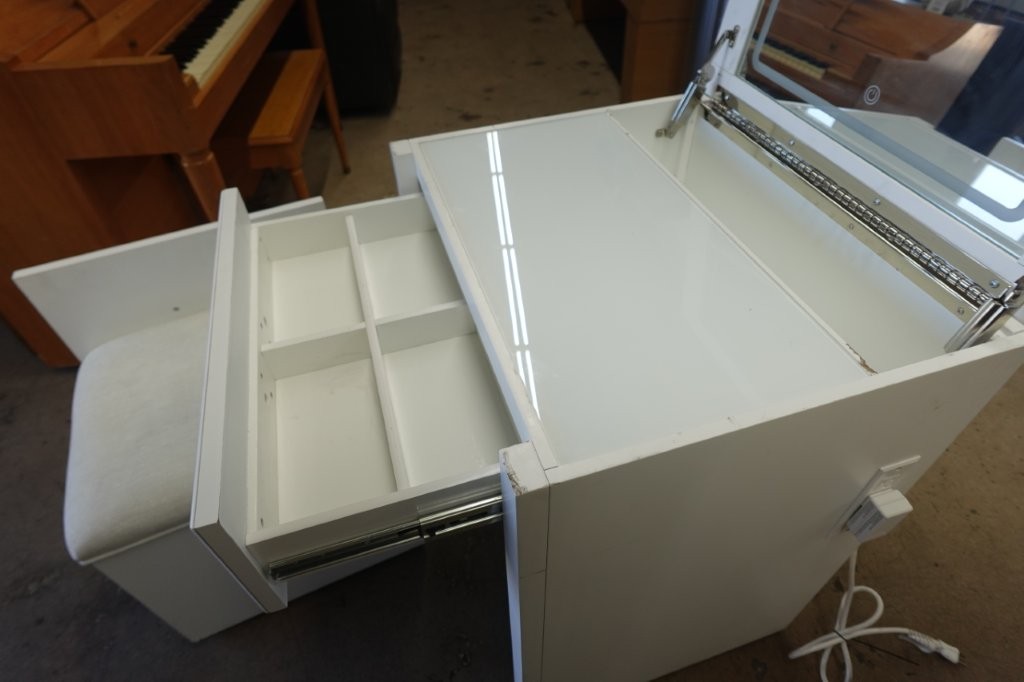 Odessa Lift-Top Vanity with LED Lighted Mirror (Damaged) - Image 7