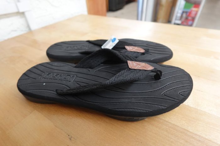 BEMGNAR Quick-Dry Non-Slip Comfort Sandals Men's Size 10 - Image 2