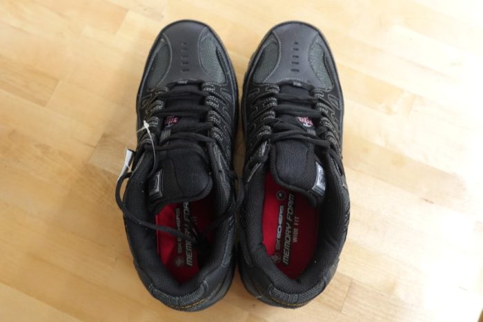 Skechers Cankton Electrical Hazard Work Shoes Men's Size 11 - Image 2