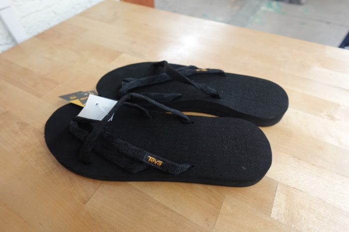 Teva Olowahu Women’s Flip-Flop Sandal Women's Size 11 - Image 2