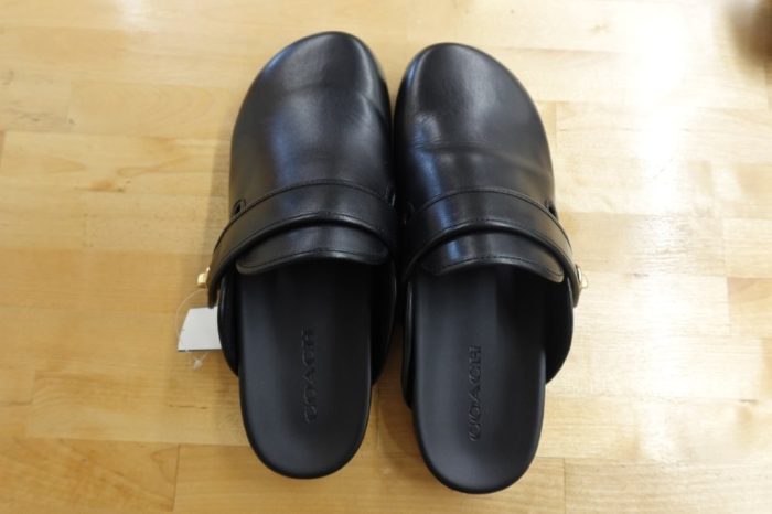 Coach Blake Turnbuckle Clog Flat Women's Size 11 - Image 2
