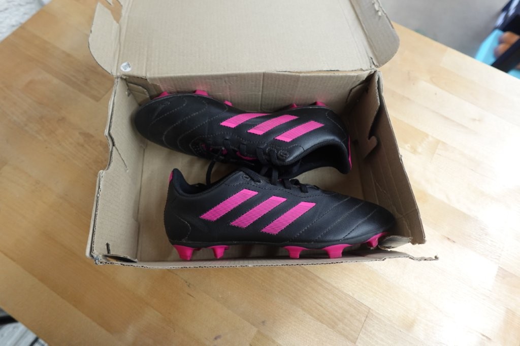 Adidas Child Unisex Goletto Ground Soccer Shoes Kids Size 5 - Image 3