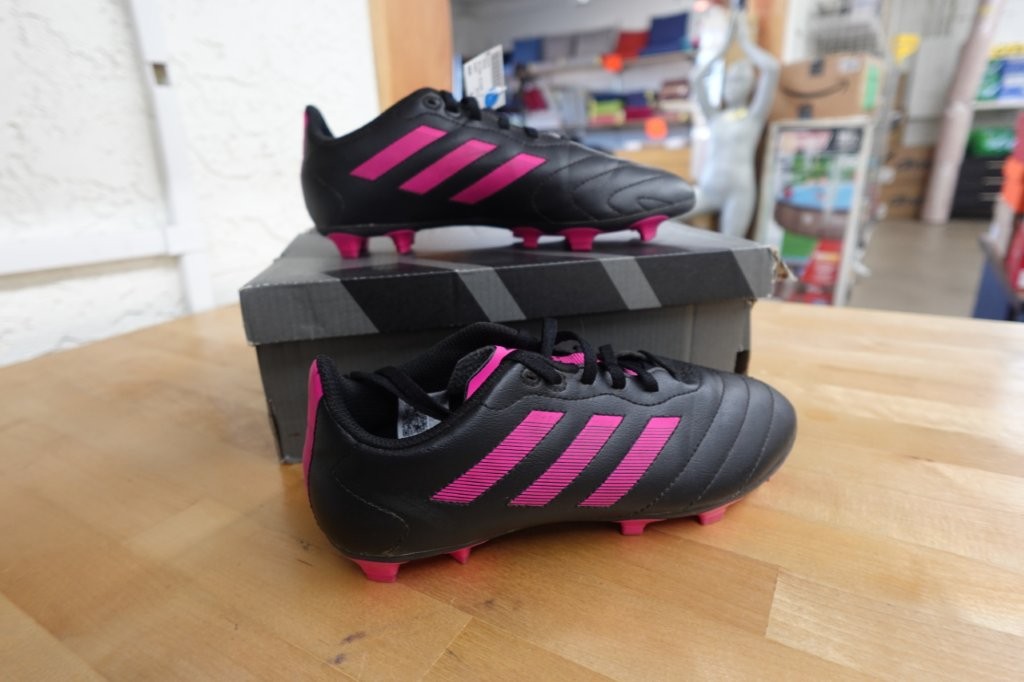 Adidas Child Unisex Goletto Ground Soccer Shoes Kids Size 5 - Image 4