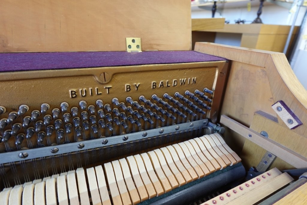 Blonde Baldwin Acrosonic Spinet Upright Piano with Matching Bench (Free Delivery) - Image 9