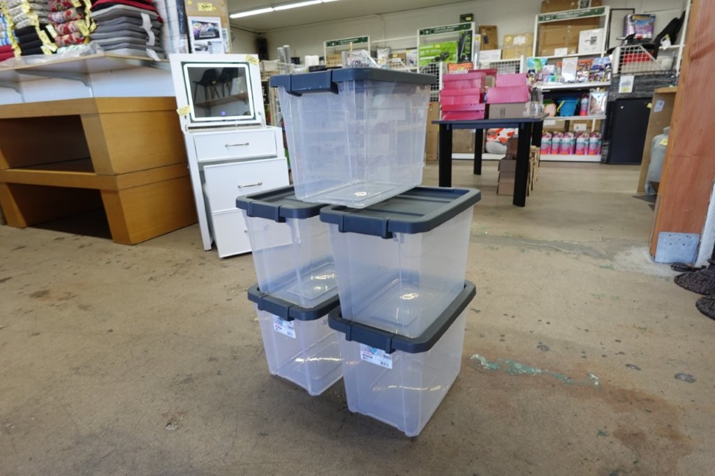 Sterilite 30 Quart Clear Plastic Stacker Storage Box with Latch Lid - Image 3