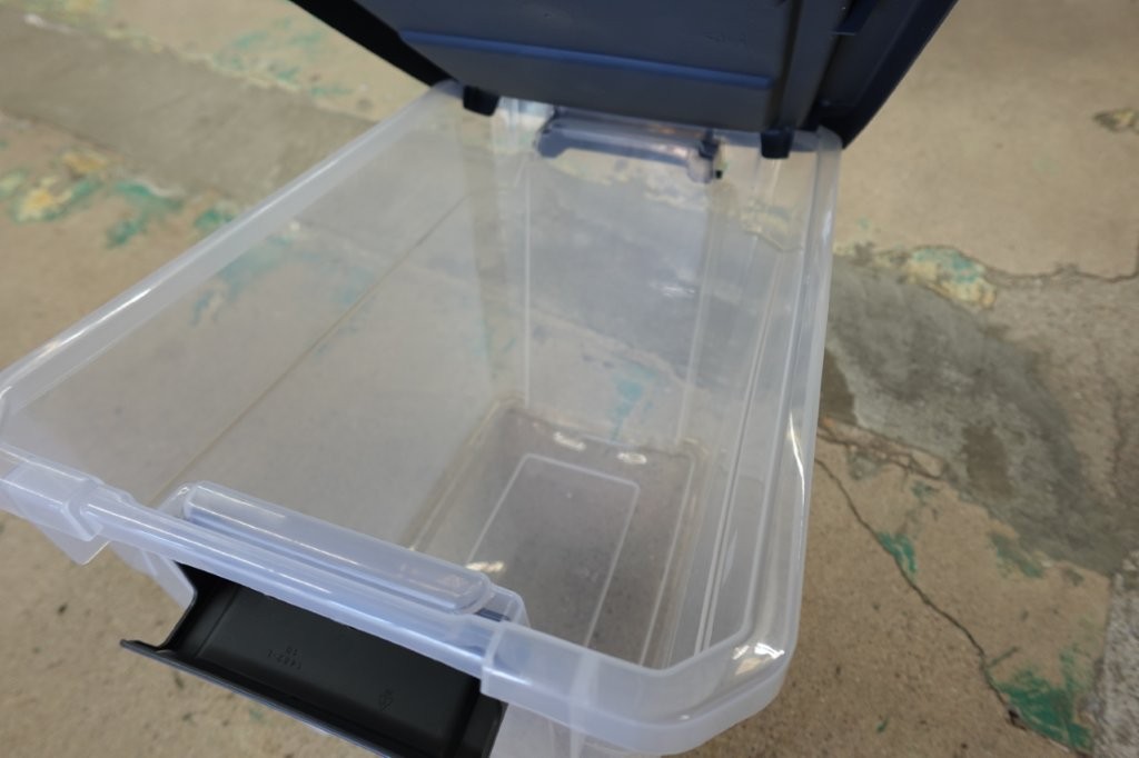 Sterilite 30 Quart Clear Plastic Stacker Storage Box with Latch Lid - Image 5