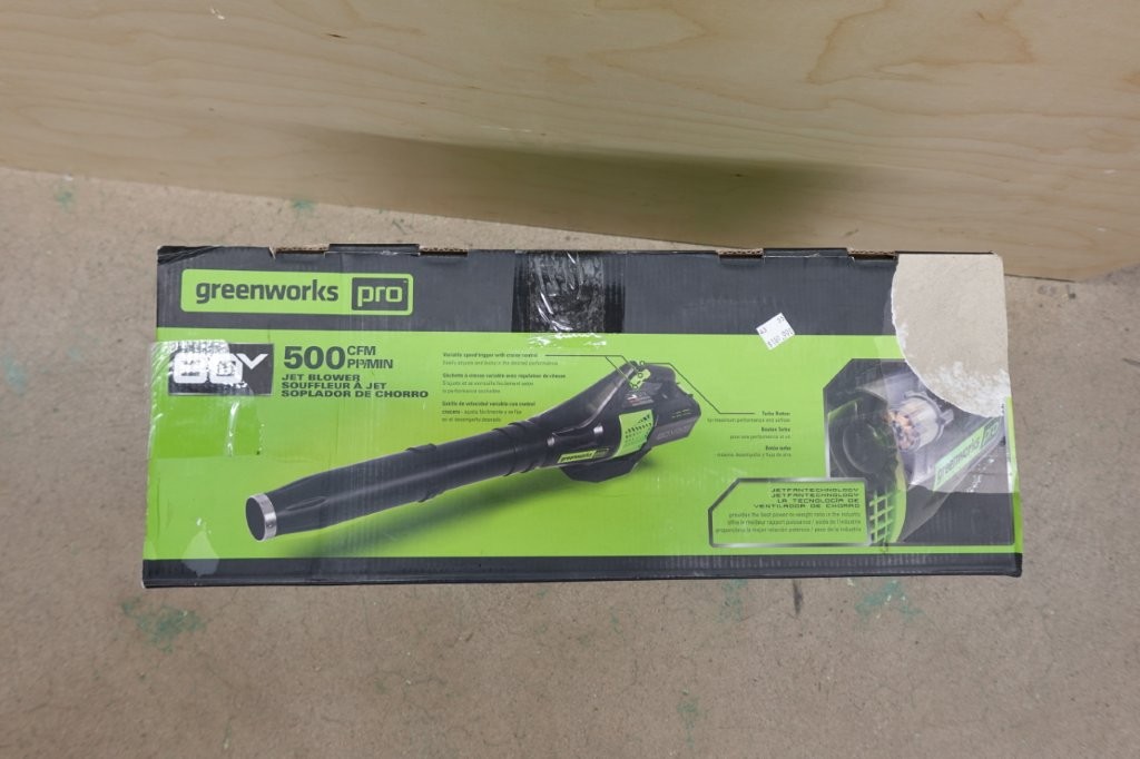 Greenworks Pro 80V Cordless Axial Leaf Blower with Battery and Charger - Image 3