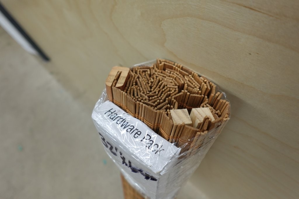 Chicology Bamboo Cordless Light Filtering Roller Shade – Squirrel Brown - Image 4