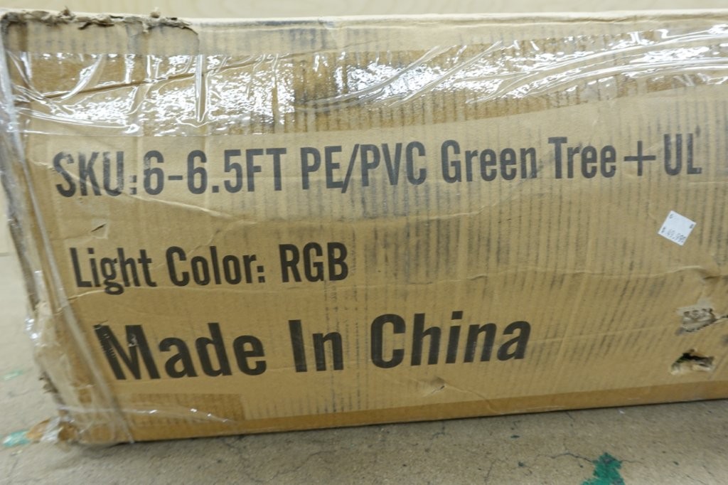 6.5ft Pre-Lit Premium Artificial Hinged Christmas Tree Warm and Colored Lights - Image 5