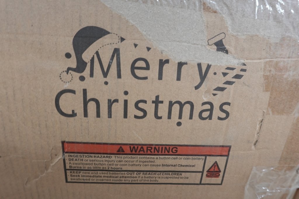 6.5ft Pre-Lit Premium Artificial Hinged Christmas Tree Warm and Colored Lights - Image 3