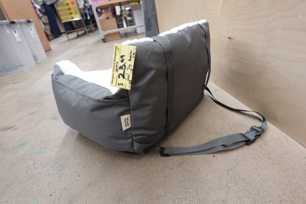 Best Pet Supplies Dog House Car Seat for XS/Small Dogs in Gray - Image 5