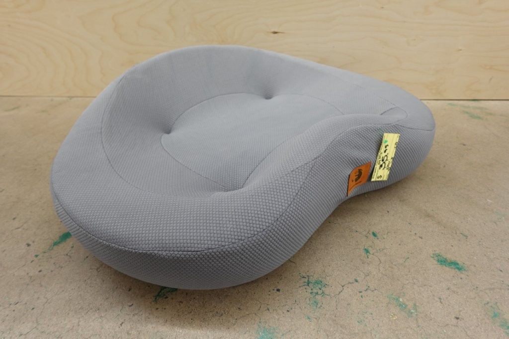 Orthopedic Contour Dog Bed for Large/Medium Dogs in Grey - Image 2