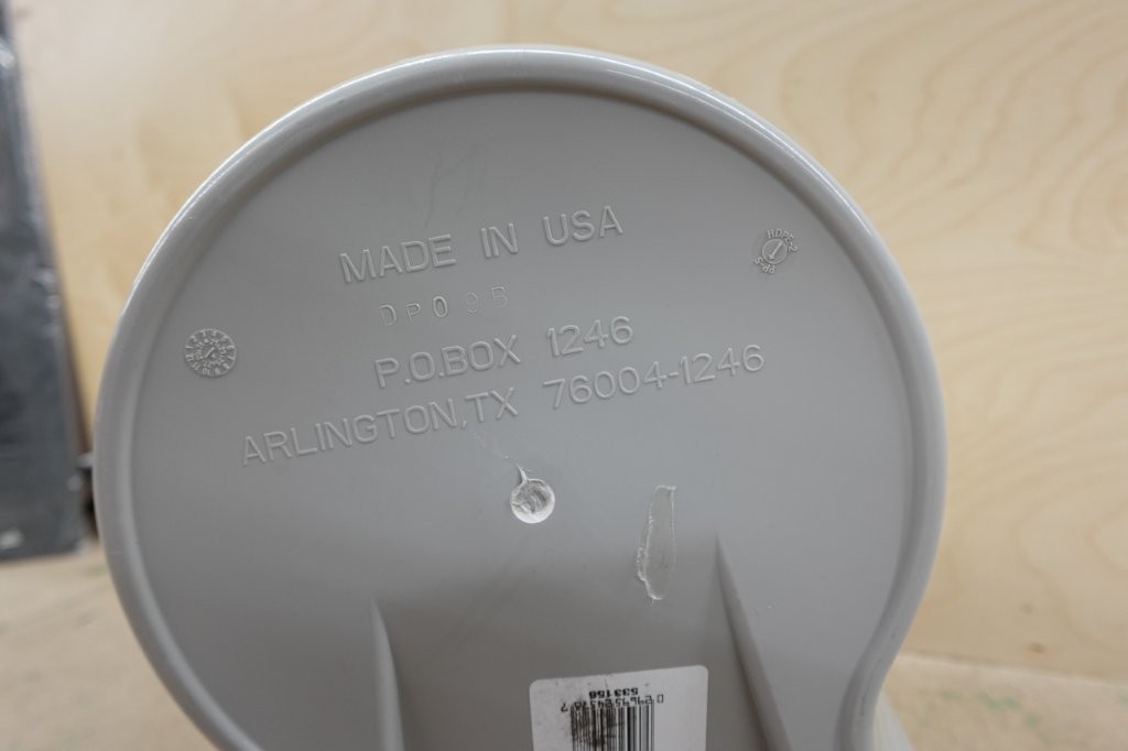 Petmate 64-Cup Le Bistro Plastic Pet Waterer Dog Water Bowl - Image 5