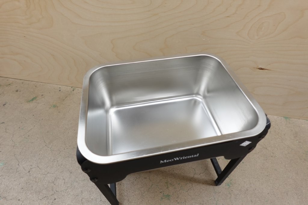 2.5 Gallon Elevated Dog Water Bowl for Large Breeds - Image 3