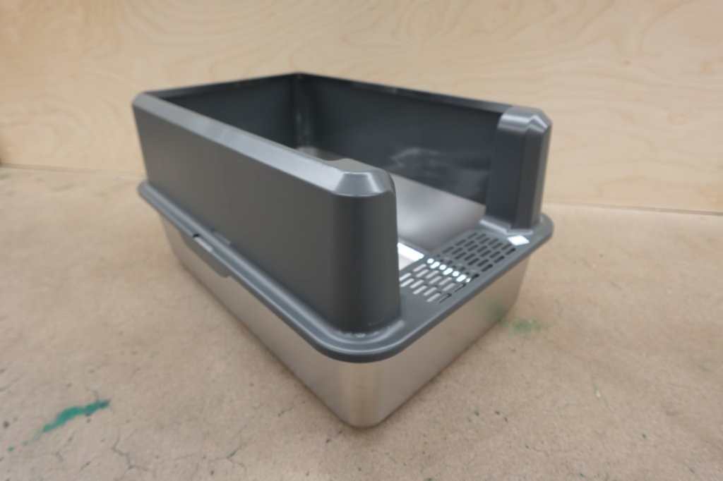 XL Enclosed Stainless Steel Cat Litter Box with Lid & Scoop - Image 2