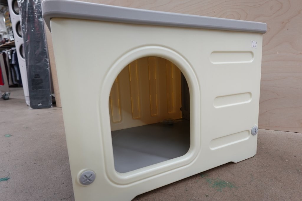 Waterproof Outdoor Cat House for Outdoor Cats - Image 5