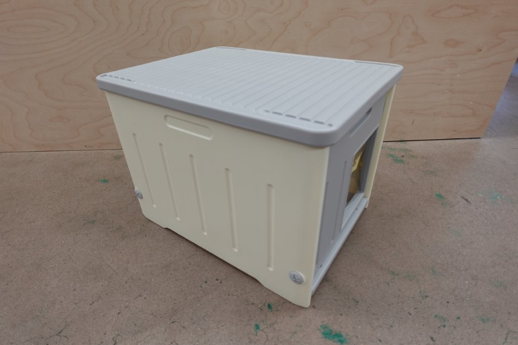 Waterproof Outdoor Cat House for Outdoor Cats - Image 4