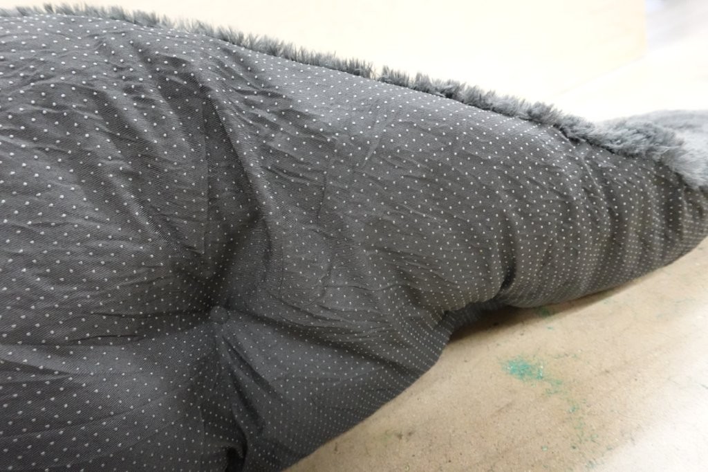 JOEJOY Large Dog Bed Fulffy Crate Kennel Pad in Black - Image 4