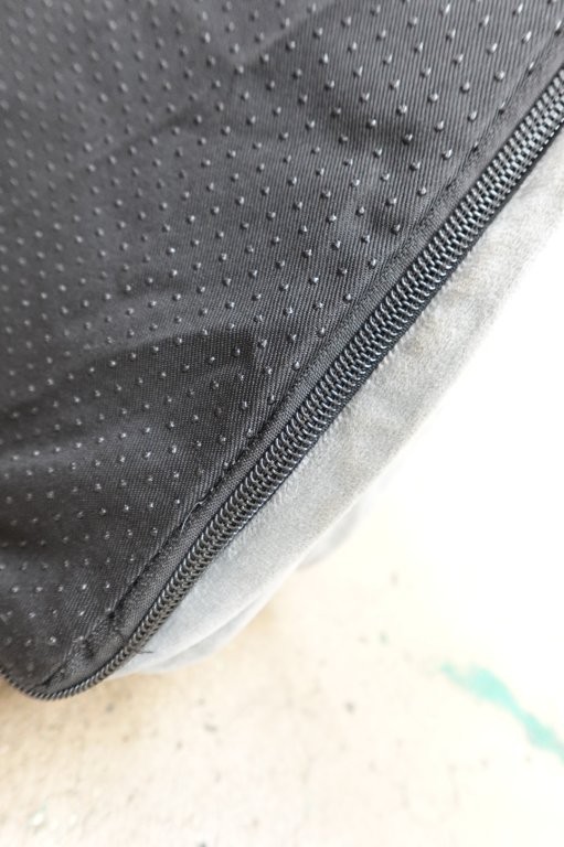 Friends Forever Medium Orthopedic Dog Bed in Ally Grey - Image 6