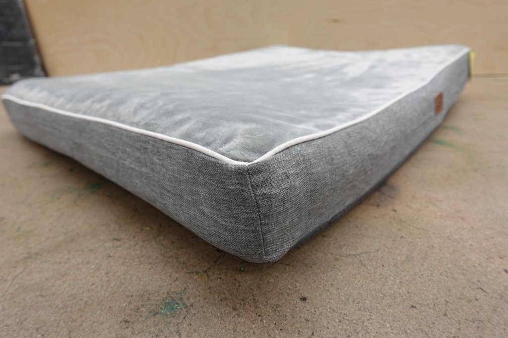 Bedsure Memory Foam Dog Crate Bed for Extra Large Dogs in Light Grey - Image 3