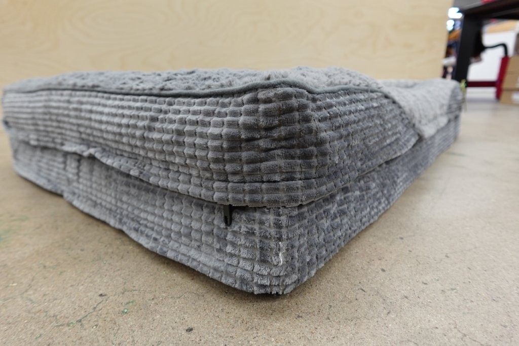 INVENHO XL Orthopedic Dog Bed w/ Washable Removable Cover in Grey - Image 3