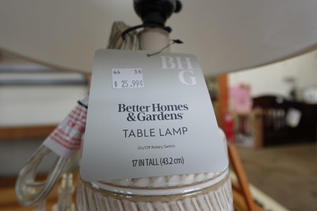 Better Homes & Gardens White and Beige Etched Ceramic Table Lamp with Shade 17"H - Image 6