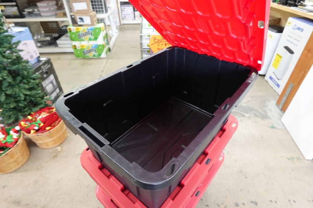 Hyper Tough 27-Gallon Snap-Lid Plastic Storage Bin - Image 5