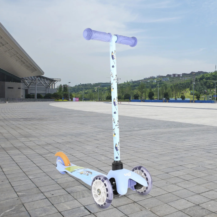 Bluey Light Up Wheel Tilt & Turn Toddler 3-Wheel Kick Scooter for Ages 3+ - Blue
