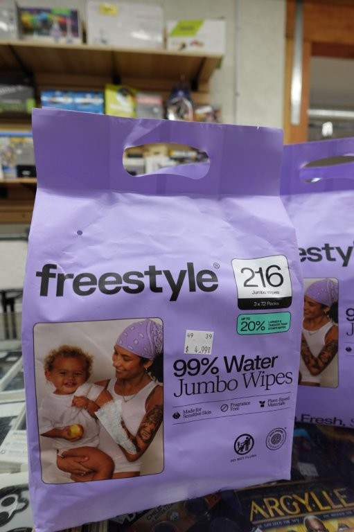 Freestyle Soft Jumbo Baby Wipes,Unscented,216 Count (3 Flip-Top Packs) - Image 2