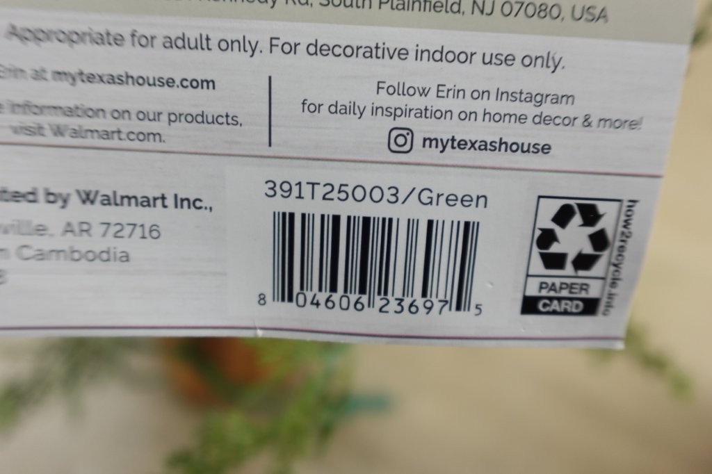 4 ft Pre-Lit Cypress Artificial Potted Christmas Tree w/ 100 Warm White Twinkle LED Lights - Image 6