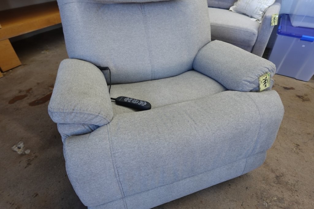 Flexsteel Zecliner Power Lift Sleep Recliner with Power Headrest and Lumbar - Light Gray - Image 6