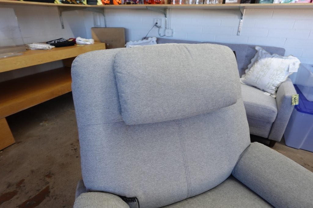 Flexsteel Zecliner Power Lift Sleep Recliner with Power Headrest and Lumbar - Light Gray - Image 5