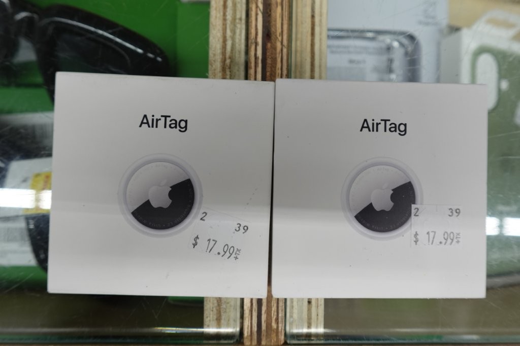 Apple AirTag Item Tracker 1‑Pack - Image 3