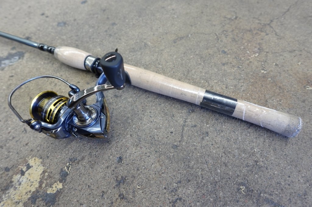 Pflueger President Spinning Combo Fishing Rod and Reel - Blue & Gold - Image 4